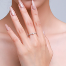 Anillo Solitario Clásico para Mujer