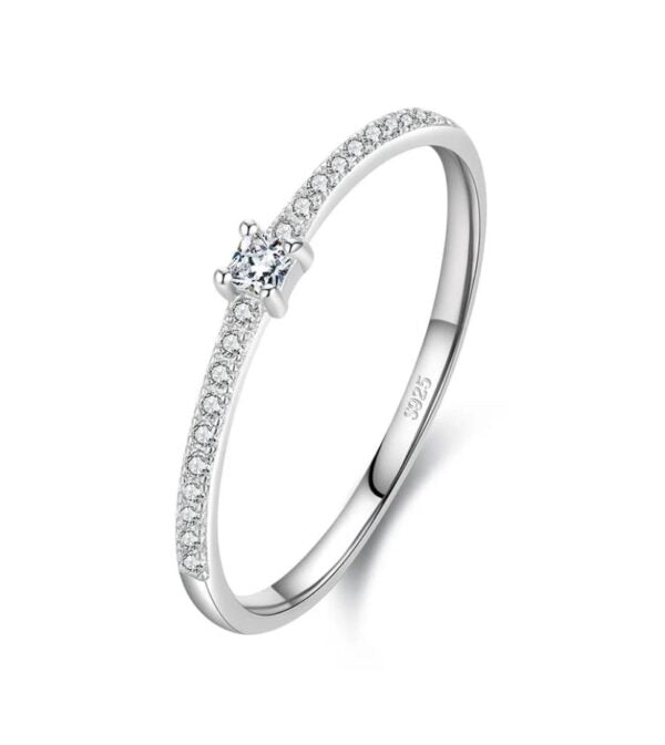 Anillo Solitario con Circonitas