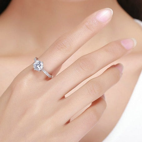 Anillo Solitario Brillante con Circonitas
